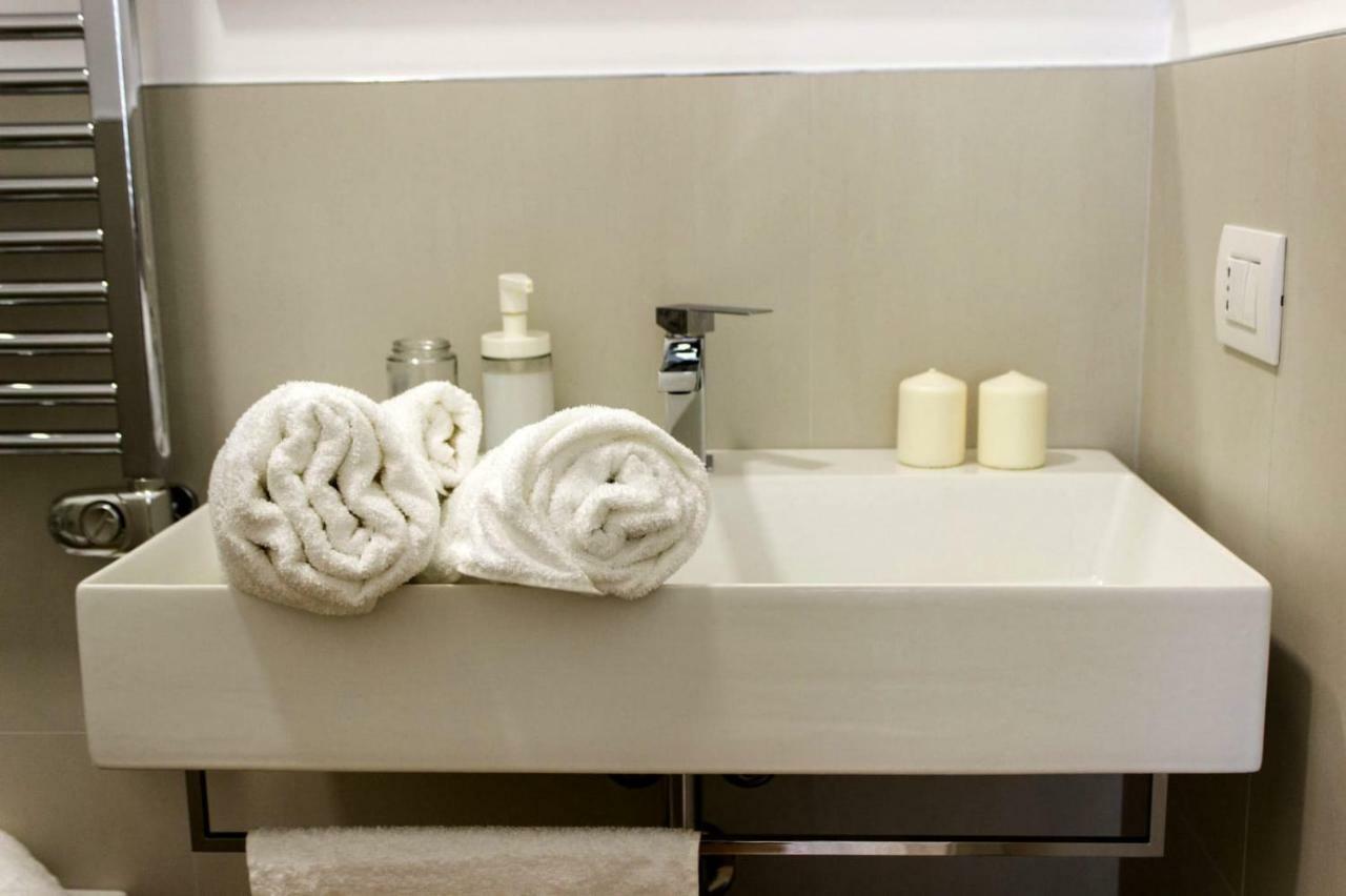L'ULIVO - home suite Bari Extérieur photo